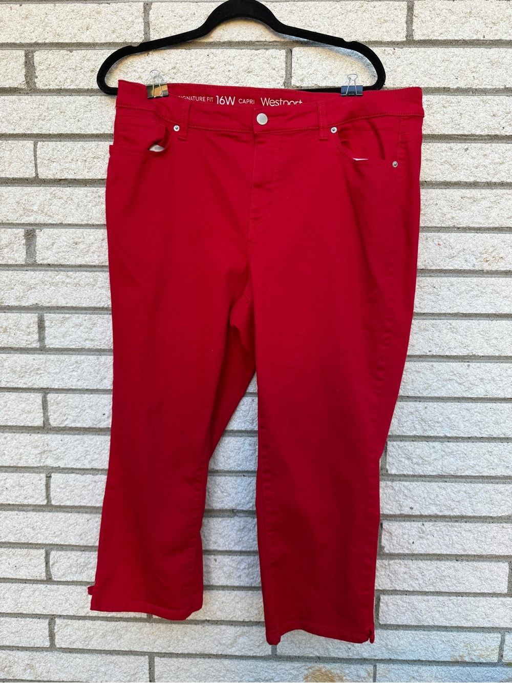 Westport Red Straight Leg Women's Capris